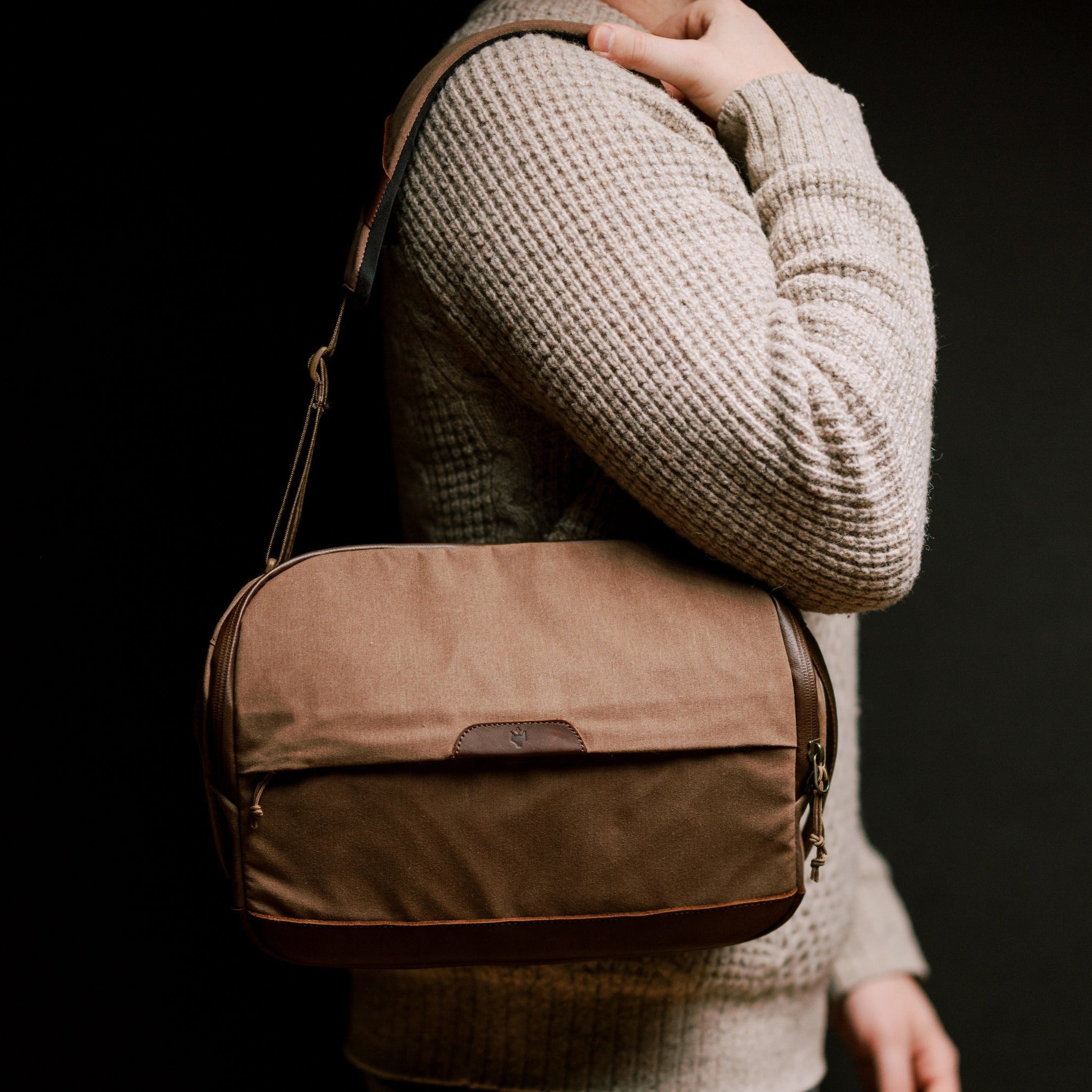 Camera Sling Tan – Clever Supply Co.